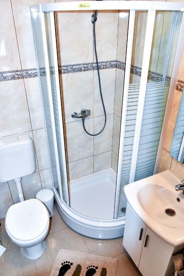 Apartment Anemare Kastela ~ Near By Split And Trogir エクステリア 写真